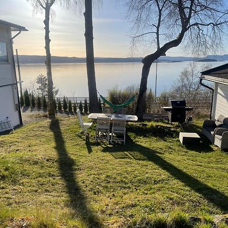 Nice Apartment With1 Bedroom Separate Living Room With A Sofa Bed And A Tiny Kitchen A Bathroom Located In Nordstrand Near By The Sea For 3 Guests With A Garden And Grill 5 Extra Guests With Extra Cost In The Cabin With Sea View Just Outside The Apar 오슬로 외부 사진