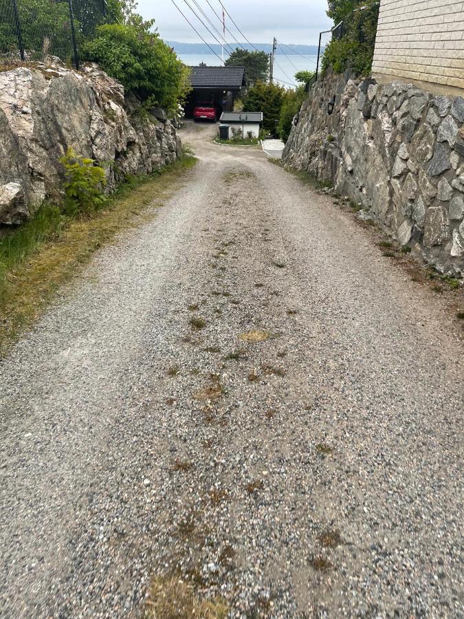 Nice Apartment With1 Bedroom Separate Living Room With A Sofa Bed And A Tiny Kitchen A Bathroom Located In Nordstrand Near By The Sea For 3 Guests With A Garden And Grill 5 Extra Guests With Extra Cost In The Cabin With Sea View Just Outside The Apar 오슬로 외부 사진