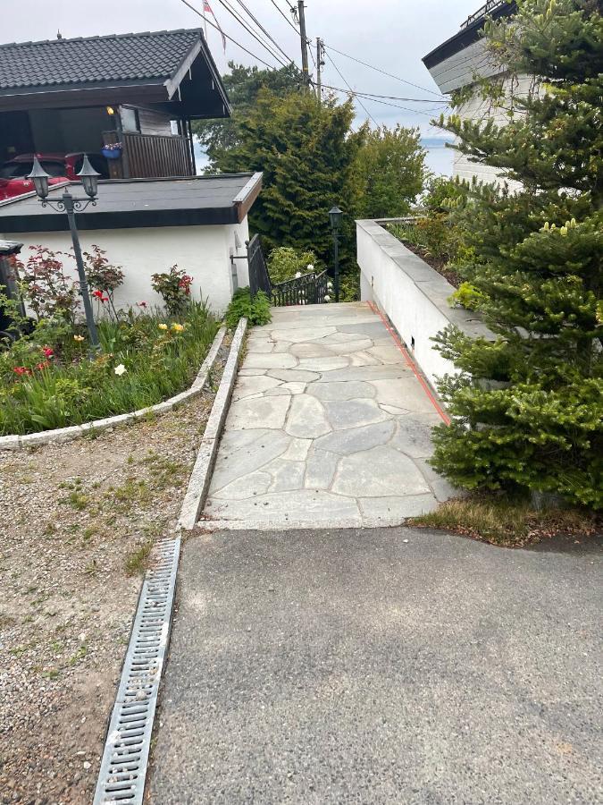 Nice Apartment With1 Bedroom Separate Living Room With A Sofa Bed And A Tiny Kitchen A Bathroom Located In Nordstrand Near By The Sea For 3 Guests With A Garden And Grill 5 Extra Guests With Extra Cost In The Cabin With Sea View Just Outside The Apar 오슬로 외부 사진