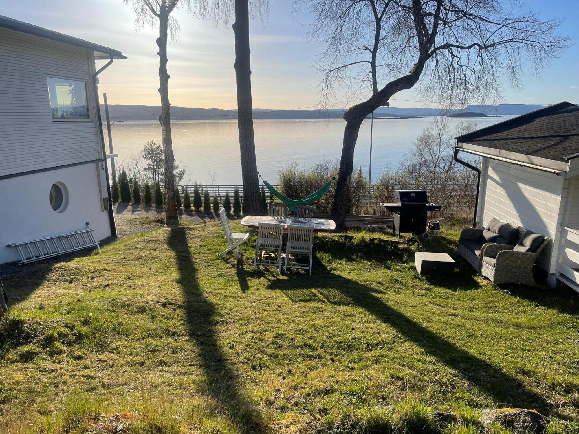 Nice Apartment With1 Bedroom Separate Living Room With A Sofa Bed And A Tiny Kitchen A Bathroom Located In Nordstrand Near By The Sea For 3 Guests With A Garden And Grill 5 Extra Guests With Extra Cost In The Cabin With Sea View Just Outside The Apar 오슬로 외부 사진